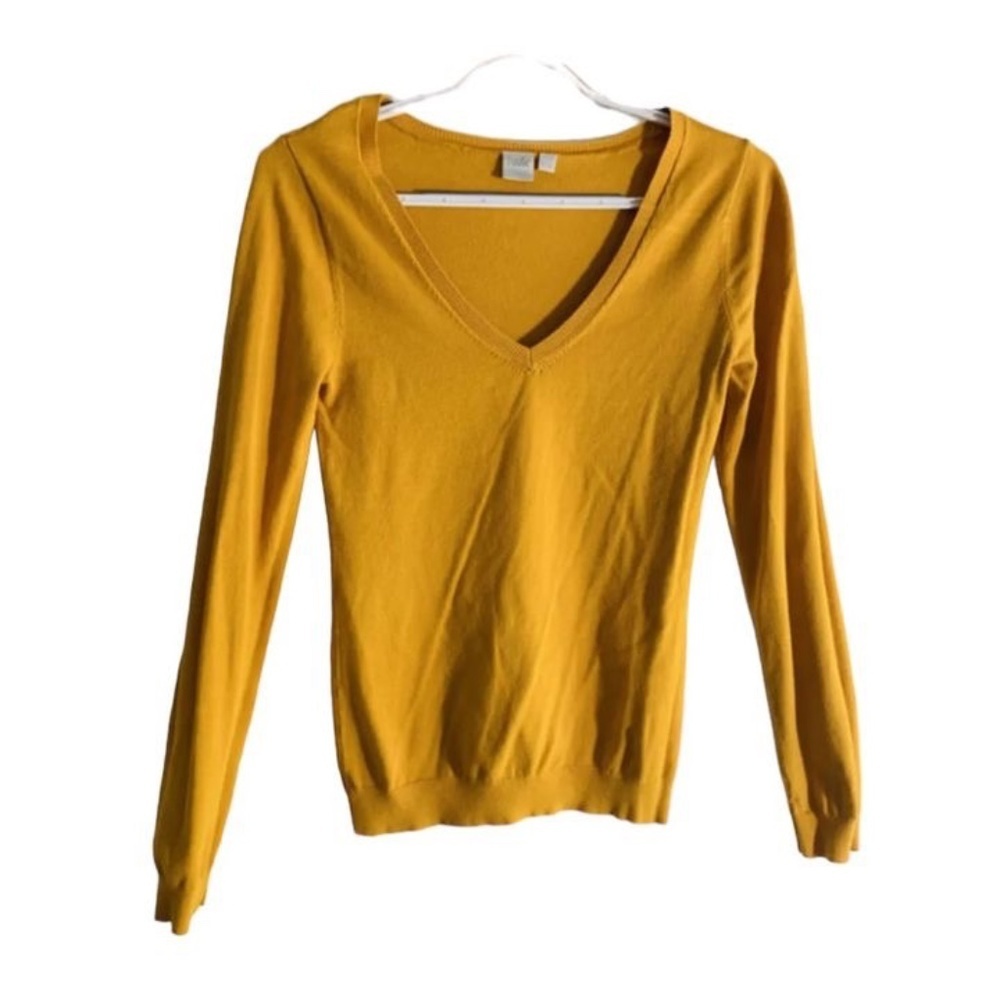 🍂Twik XS Mustard Yellow long sleeve V-neck Sweater🍂